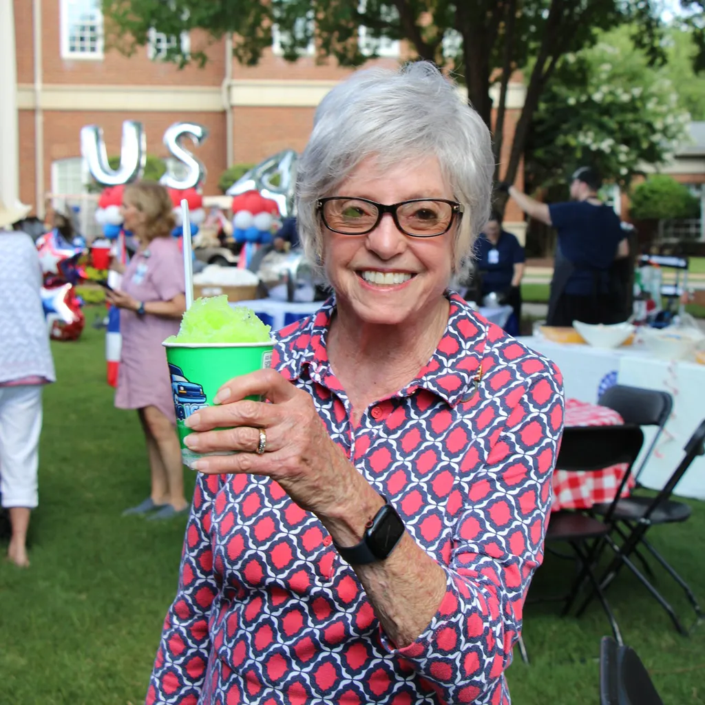 Cascades Verdae Greenville SC | Independent Living Social Events 12